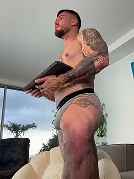 DimitriSullivan  online show from October 17, 10:14 pm