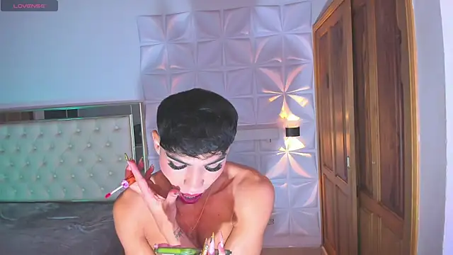 im sebaslopez online show from April 2, 8:06 pm