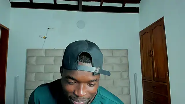 Dylan Taylor online show from February 11, 3:55 am