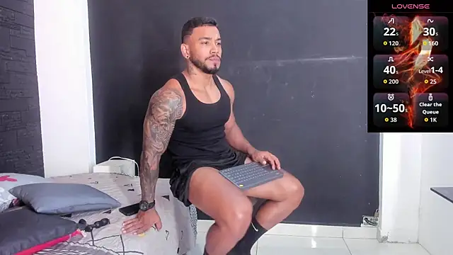 Snapshot of bruno_miller_ chatting on September 8, 9:25 pm bruno miller  online show from September 8, 9:25 pm