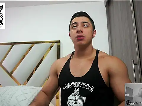 Snapshot of devin_hunter1 chatting on October 24, 1:24 pm devin hunter1 online show from October 24, 1:24 pm