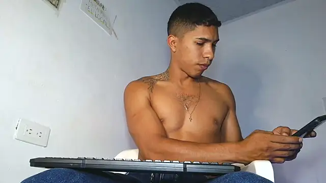 maximo vega newv online show from February 11, 11:54 pm