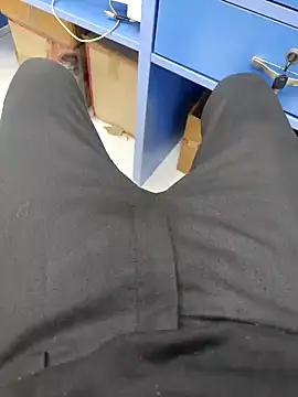 Snapshot of raamcxy chatting on January 5, 2:06 am raamcxy online show from January 5, 2:06 am