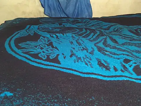 manuamador online show from February 25, 3:42 am