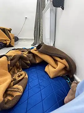 Lahcene online show from March 31, 5:47 pm