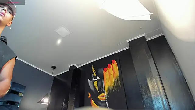 Flynn Riider online show from March 14, 11:34 am