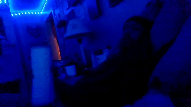 Snapshot of Creationmonster0 chatting on September 26, 5:54 pm Creationmonster0 online show from September 26, 5:54 pm