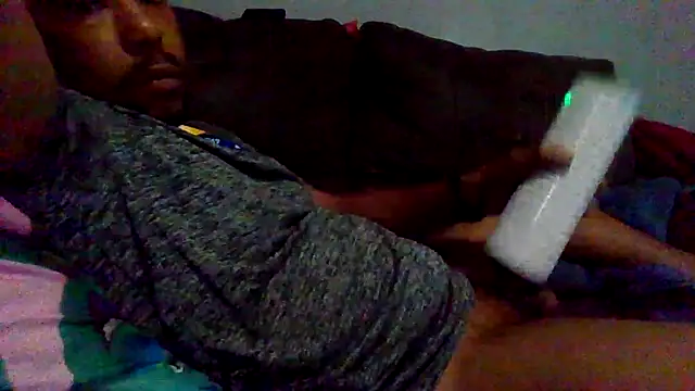 Snapshot of Creationmonster0 chatting on September 16, 7:36 pm Creationmonster0 online show from September 16, 7:36 pm