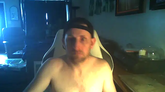 Bigdickbeebandit online show from July 24, 7:43 pm