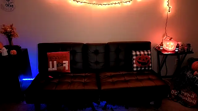 cmichaelxxx online show from October 18, 1:54 am