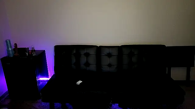 cmichaelxxx online show from October 12, 1:21 am