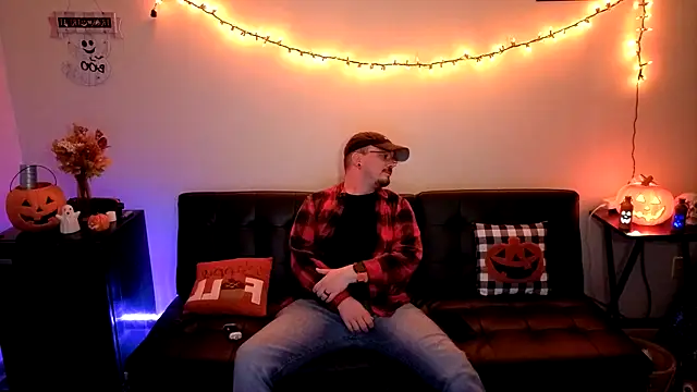 cmichaelxxx online show from October 13, 10:49 pm