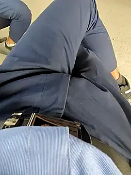 Snapshot of bananadick____ chatting on January 30, 9:04 am bananadick     online show from January 30, 9:04 am