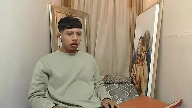 mr stiven  online show from December 14, 3:35 am