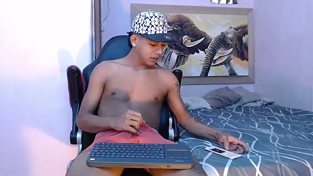 Snapshot of mr_stiven_ chatting on March 4, 1:34 am mr stiven  online show from March 4, 1:34 am