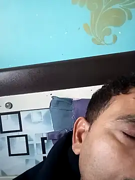 Snapshot of Smarterboytravel chatting on January 24, 8:44 am Smarterboytravel online show from January 24, 8:44 am