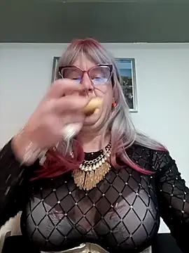 sexynadinets89 online show from February 14, 6:45 am