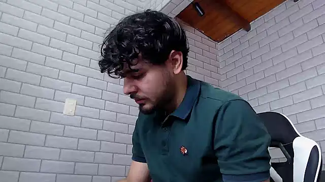 Snapshot of Samir_bear chatting on September 22, 12:48 pm Samir bear online show from September 22, 12:48 pm