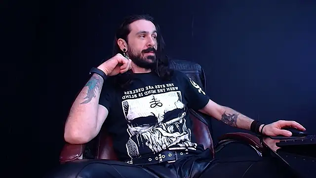 AxelColton online show from November 6, 11:35 am