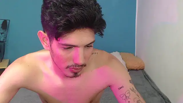 fabrizzio   online show from February 10, 7:28 pm