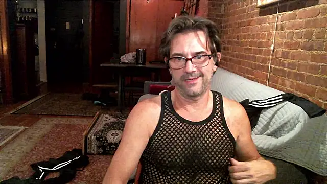 Johnny Bottoms online show from November 14, 4:26 am