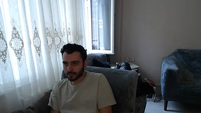 handsomeee04 online show from May 22, 4:50 am
