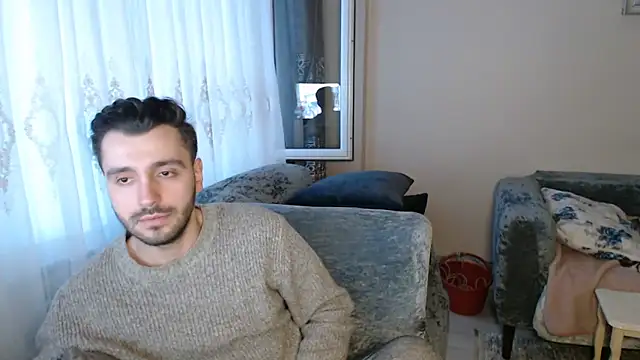 handsomeee04 online show from April 28, 4:55 pm