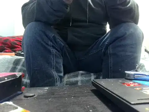 Snapshot of party51502 chatting on February 25, 5:15 pm party51502 online show from February 25, 5:15 pm