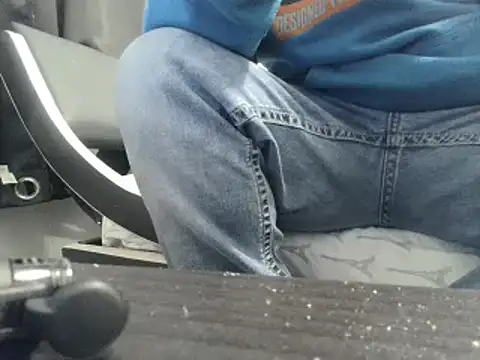 Snapshot of party51502 chatting on February 6, 4:31 am party51502 online show from February 6, 4:31 am