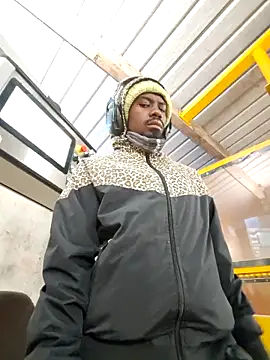 Snapshot of liveblackman chatting on October 2, 5:17 pm liveblackman online show from October 2, 5:17 pm