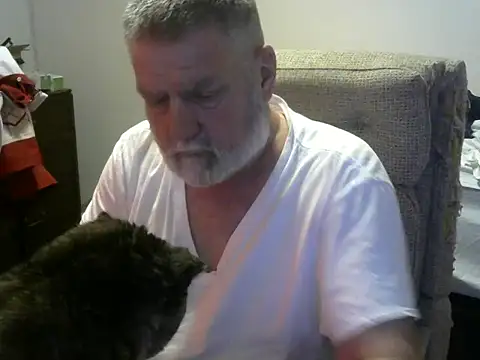 Snapshot of viejo_oso chatting on October 8, 3:44 am viejo oso online show from October 8, 3:44 am