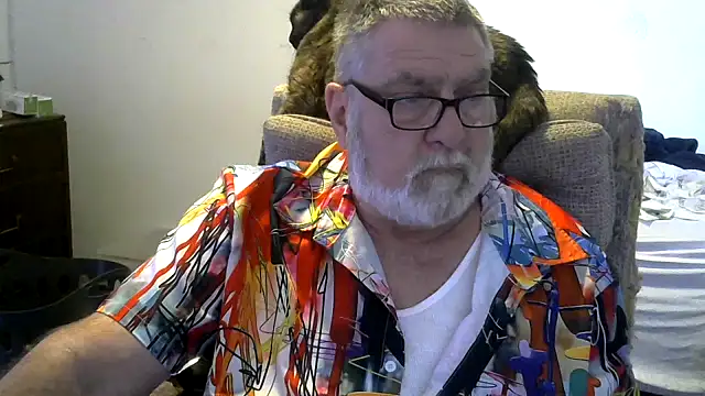 Snapshot of viejo_oso chatting on October 25, 4:42 pm viejo oso online show from October 25, 4:42 pm