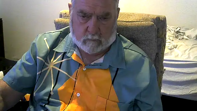 Snapshot of viejo_oso chatting on October 30, 3:19 am viejo oso online show from October 30, 3:19 am