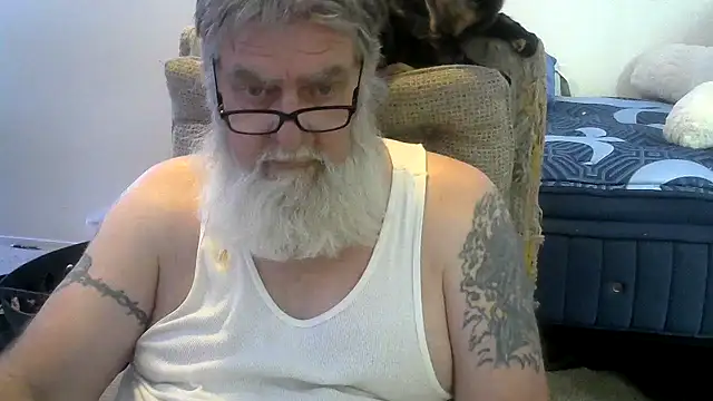 viejo oso online show from July 3, 9:50 pm