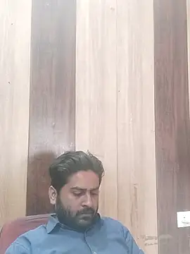 Snapshot of indihotguy chatting on March 13, 8:59 am indihotguy online show from March 13, 8:59 am