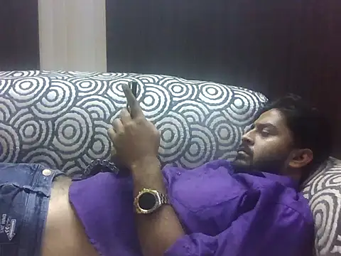 Snapshot of indihotguy chatting on October 13, 3:40 pm indihotguy online show from October 13, 3:40 pm