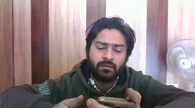 Snapshot of indihotguy chatting on February 1, 6:32 am indihotguy online show from February 1, 6:32 am