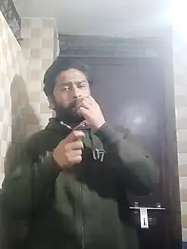 Snapshot of indihotguy chatting on February 5, 8:04 pm indihotguy online show from February 5, 8:04 pm