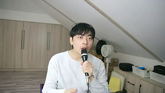 chinalover4199 online show from April 7, 2:55 am