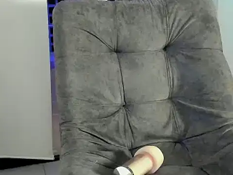 benjamincol online show from January 23, 6:06 am