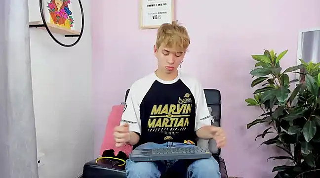 Brian-Ausslos online show from January 12, 1:37 pm