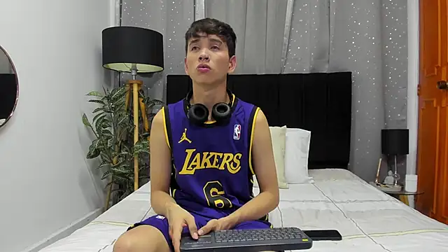 Brian-Ausslos online show from January 5, 4:58 am