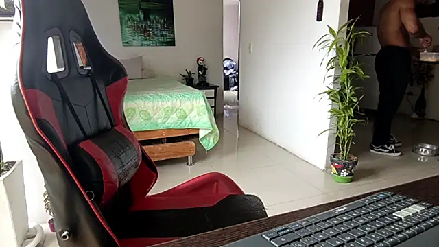 Adam Valenciia online show from April 11, 3:04 pm