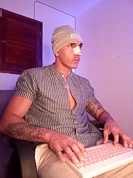 Joylopez fit online show from February 6, 4:04 pm