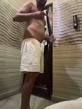 skyisthelimit12 online show from March 20, 2:40 am