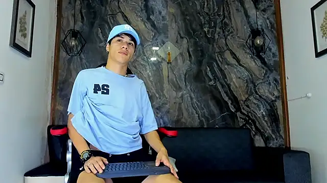 Snapshot of anyelo_waller chatting on January 25, 12:16 pm anyelo waller online show from January 25, 12:16 pm