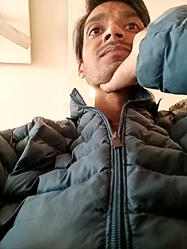 Tarun 0026 online show from December 2, 9:01 am