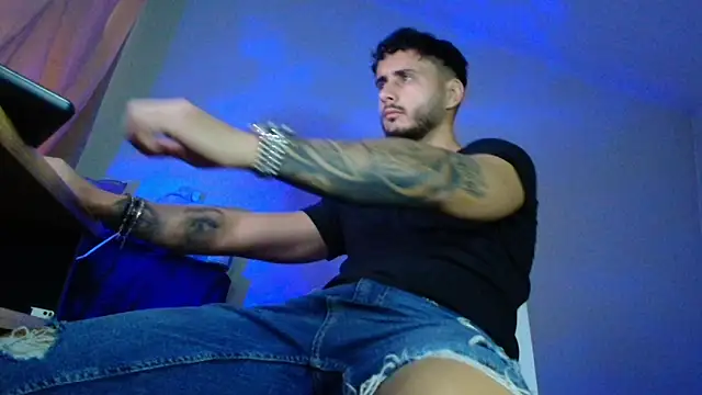 XanderCage99 online show from October 16, 5:48 am