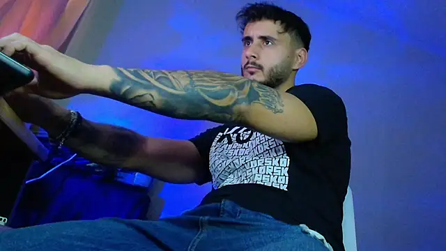 XanderCage99 online show from October 17, 6:28 am