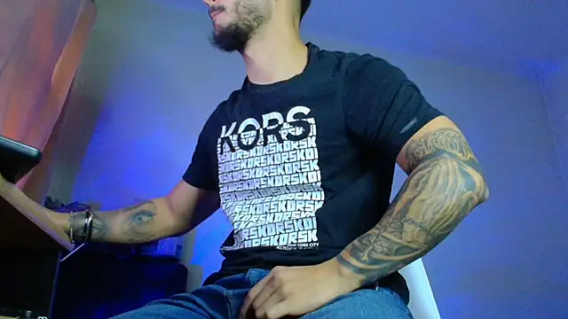 XanderCage99 online show from October 2, 7:12 am